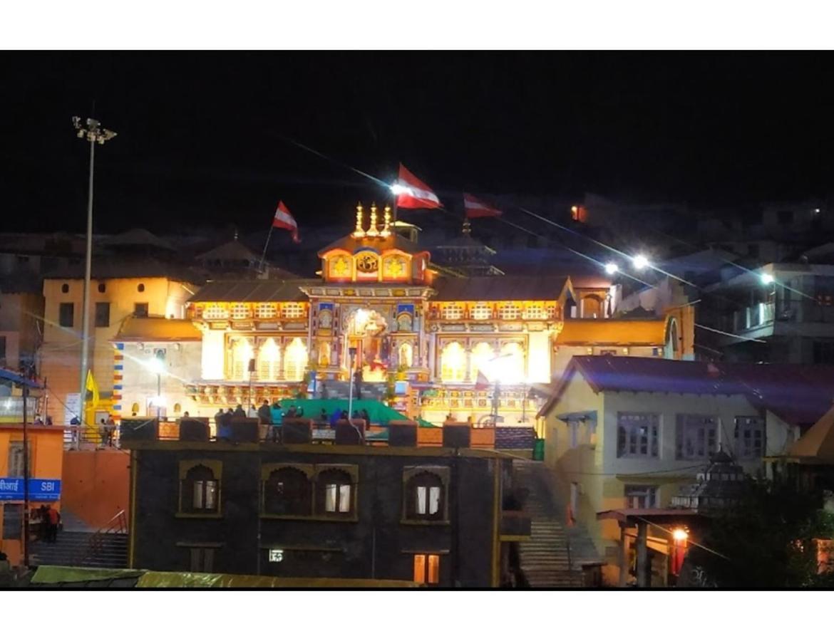 Jai Shri Badri Tourist Guest House, Badrinath Ngoại thất bức ảnh